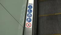 TÜV Rheinland: Bei Rolltreppen immer am Handlauf festhalten