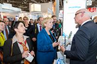MEDICA 2014: Hannelore Kraft zu Besuch bei Julius vom Hofe