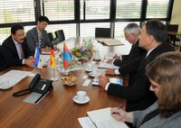 Mongolischer Botschafter in der IHK zu Schwerin