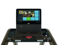 Technogym präsentiert auf der CES 2014 das erste Google Glass-gesteuerte Laufband