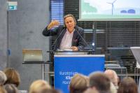 Diskussion im Regionshaus: Vom Wissen zum Handeln im Klimaschutz