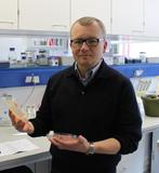 Bayreuther Mikrobiologe erhält bedeutendsten europäischen Forschungspreis