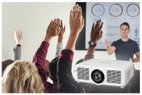 Panasonic stärkt Projektor-Produktportfolio mit neuem 8.500 Lumen starken Laserprojektor