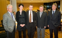 Handelsforum in der IHK Siegen: Mit Internetangeboten konkurrieren