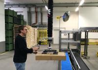 FIPA in practice: Tube lifter simplifies internal logistics