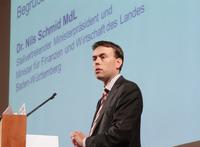 Biotechnologie zwischen Innovation und gesellschaftlicher Verantwortung