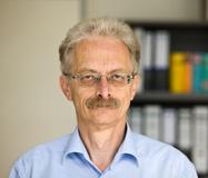 Familie-Hansen-Preis 2013 geht an Prof. Dr. Hans-Georg Rammensee