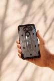 Für alle Abentuerer: UAG bringt neue Hülle für das LG V30 auf den Markt