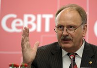 Raue: Kraftvoller CeBIT-Auftakt sorgt für positive Stimmung