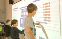 Das digitale Klassenzimmer – „Die multimediale Technik ergänzt Kreide und Tafel“