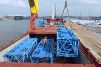 Großkran via Bremerhaven verladen
