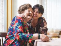 Welt-Alzheimertag: Wie Vodafone Erkrankte und Angehörige unterstützt
