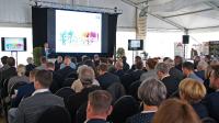 Ein Netzwerk lebt vom Treffen! - Über 300 Besucher beim SKZ-Netzwerktag 2019 - Nachwuchspreis verliehen