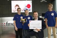 Weltklasse: Mit finanzieller Unterstützung der fme AG geht es für Team »RoboAPP05« zum Weltfinale der World Robot Olympiad nach Costa Rica