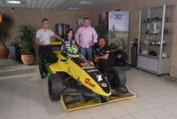 Die Schöne und der Speed - Jackie Weiss ist Deutschlands jüngste Formelrennfahrerin
