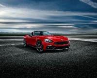 Abarth Day 2016 war mit 3.500 Teilnehmern und 1.100 Abarth an vier europäischen Rennstrecken ein großer Erfolg