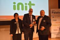 INIT gewinnt EntrepreneurSTARS Award für Innovationskraft