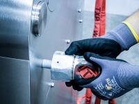 TXP-Texolution-Point: RUD presents the innovative new textile lifting point to protect sensitive surfaces of loads