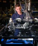 Rhenus übernimmt Ferrostaal Automotive und baut das Engagement für die Automobilbranche aus