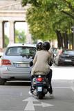 TÜV SÜD: Motorroller mieten? Aber sicher!