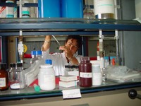 Auf der Medica 2005: Schnelltest entlarvt Zytostatika vor Ort