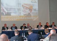 SOKA-BAU: Haupt- und Mitgliederversammlung und Zahlen zum Geschäftsjahr 2016