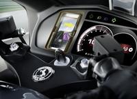 Das Motorrad wird zur Smartphone-Ladestation