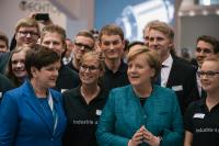 Angela Merkel zu Gast bei Lenze auf der Hannover Messe