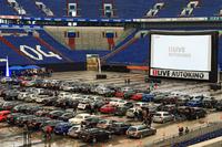 1Live Autokino verwendete flexiblen Christie D-Cinema Projektor