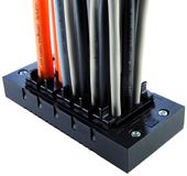 Hannover Messe 2014: Lapp Gruppe stellt innovative Mehrfachkabeleinführung mit Geleinsatz vor