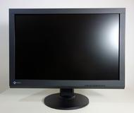 Test Eizo CS240: günstiger Grafik-Monitor mit Hardwarekalibrierung bietet bereits eine erstklassige Abstimmung ab Werk