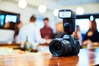 Canon Speedlite 470EX-AI: das weltweit erste Blitzgerät für intelligentes, indirektes Blitzen