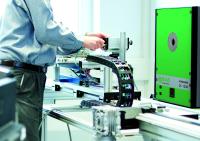 DIAS Infrared führt PYROTHERM CS 1200 für die Kalibrierung von Strahlungsthermometern und Wärmebildkameras im Temperaturbereich von 300 °C bis 1200 °C ein