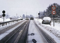 Sicher unterwegs auf winterlichen Straßen