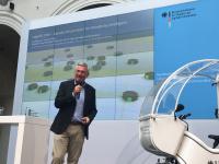 Prof. Michael ten Hompel präsentiert im BMVI wegweisendes Logistikkonzept für die Zukunft