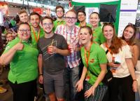 Bunte Informationen zwischen Paintball und Slush-Eis