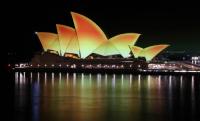 Christie Crimson Laserprojektoren erleuchten das Sydney Opera House für das Diwali-Fest und den Remembrance Day