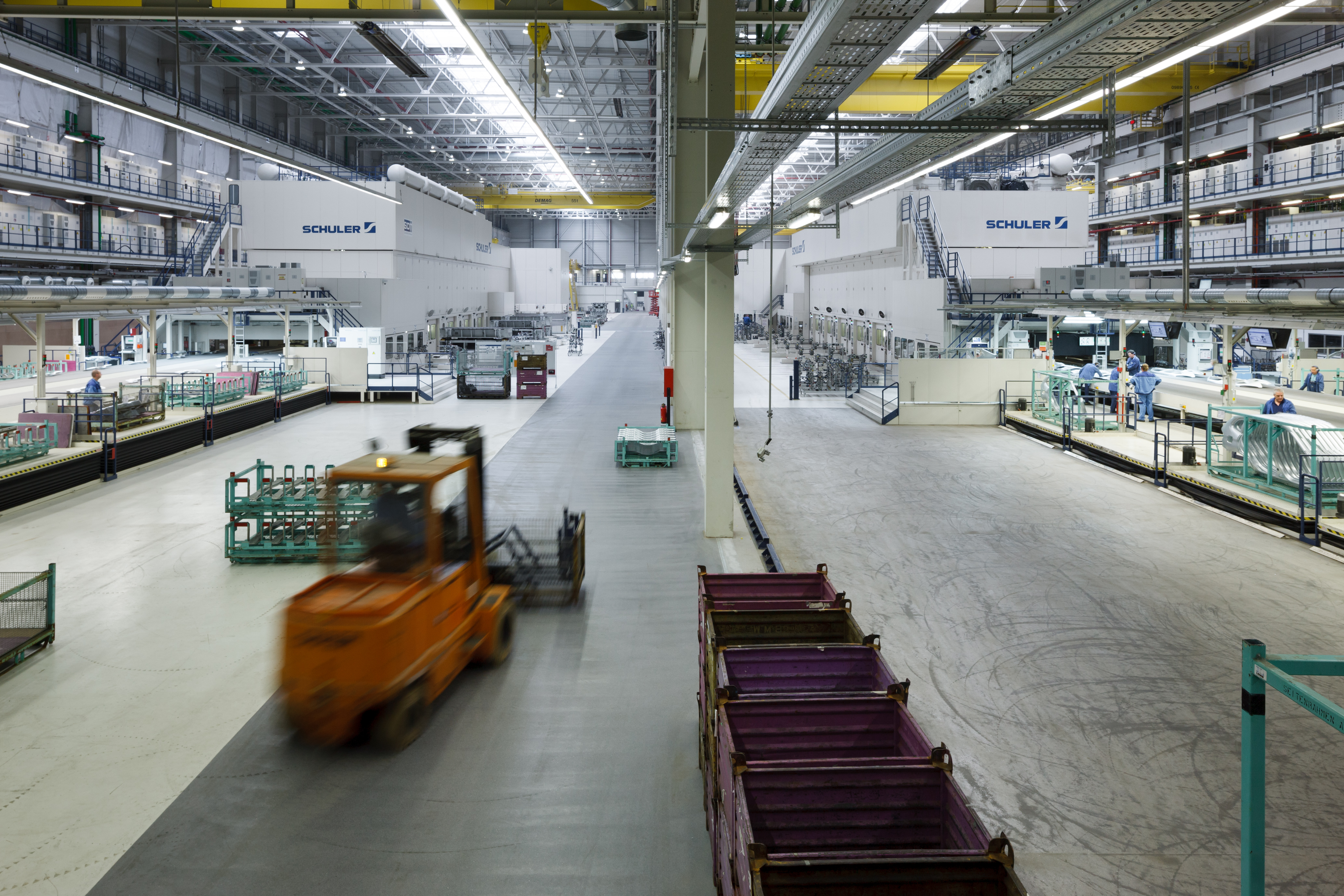 Ag Niederlassung Leipzig Filiale Werk Leipzig-bmw BMW Werk Leipzig nimmt zweite Pressenstraße in Betrieb, BMW AG Werk