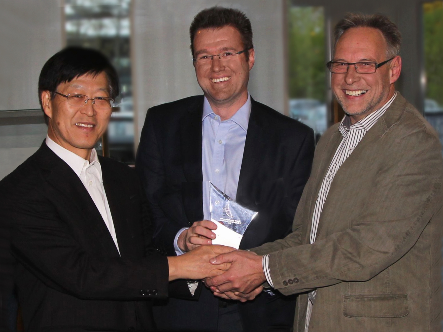 NLT Technologies honors Gleichmann Electronics as Europe's most ...