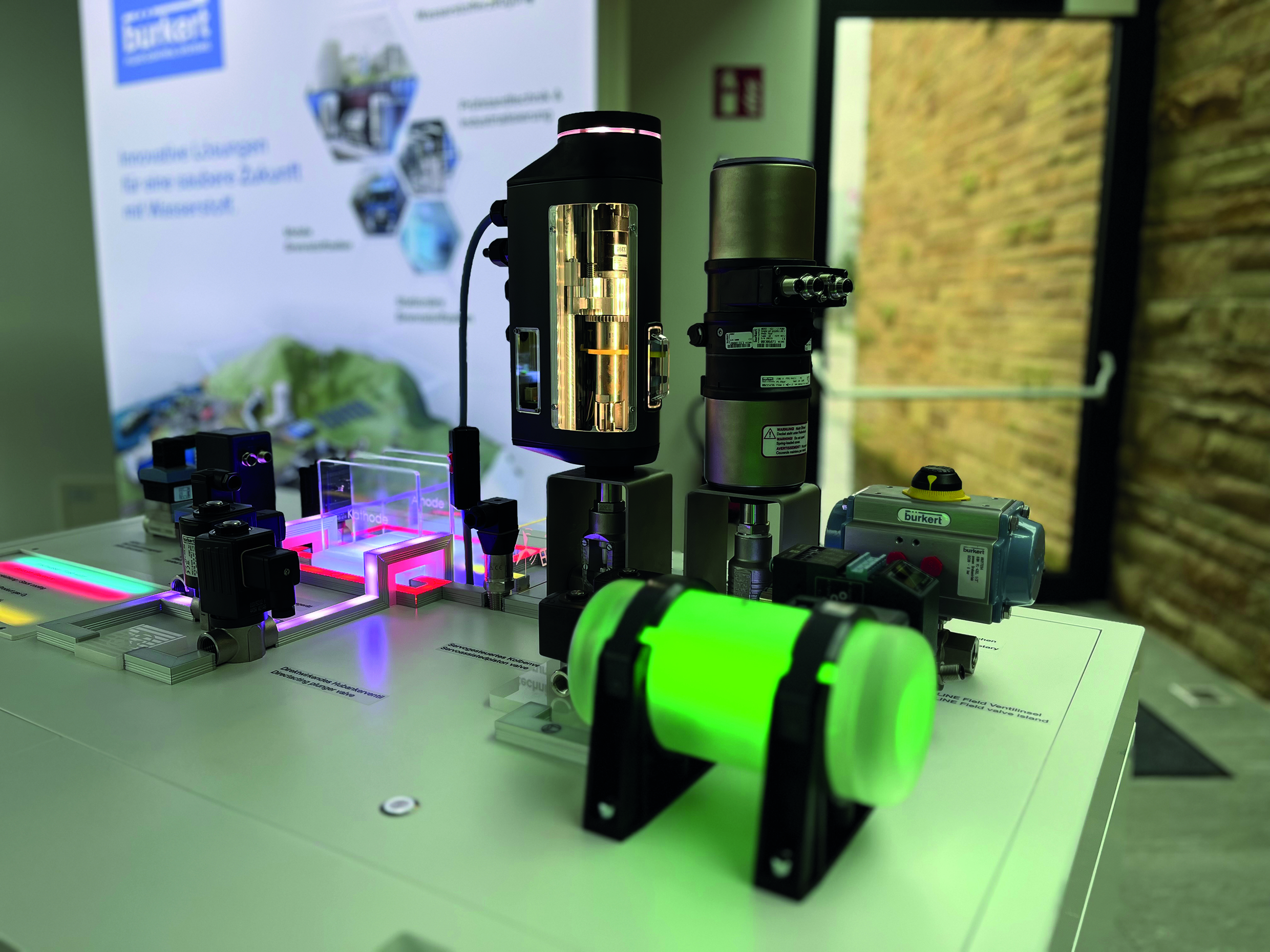 Wasserstoff trifft FluidikErfahrung, Bürkert Fluid Control Systems