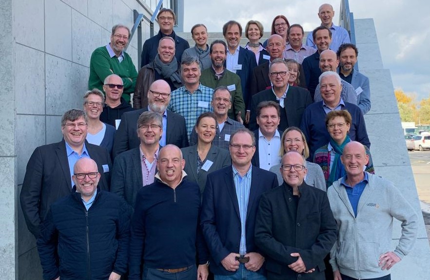 One step ahead: Medizin braucht Vernetzung, Healthcare Shapers, Pressemitteilung - PresseBox.de