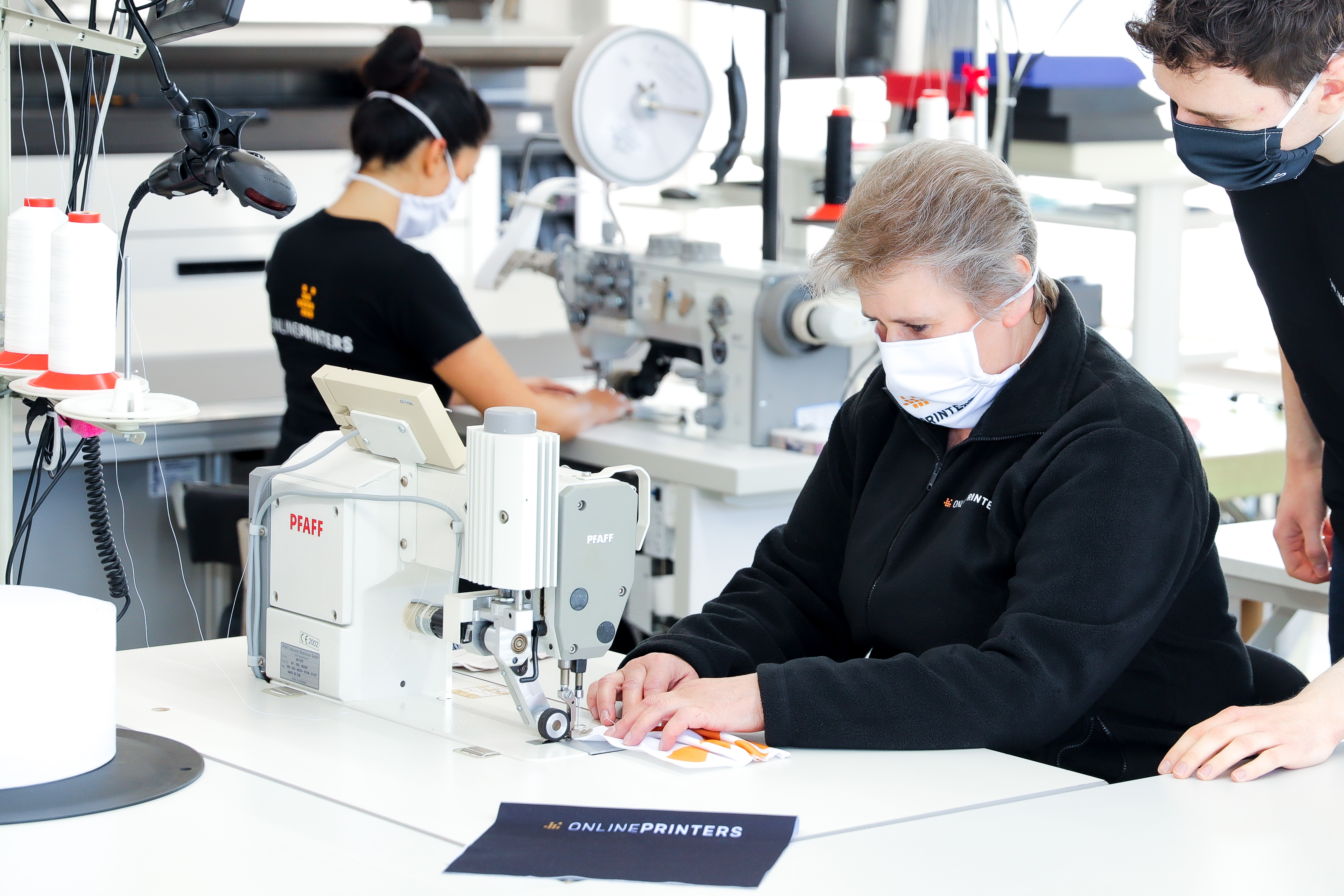 Einstieg In Die Fertigung Von Gesichtsmasken Onlineprinters Gmbh Pressemitteilung Pressebox