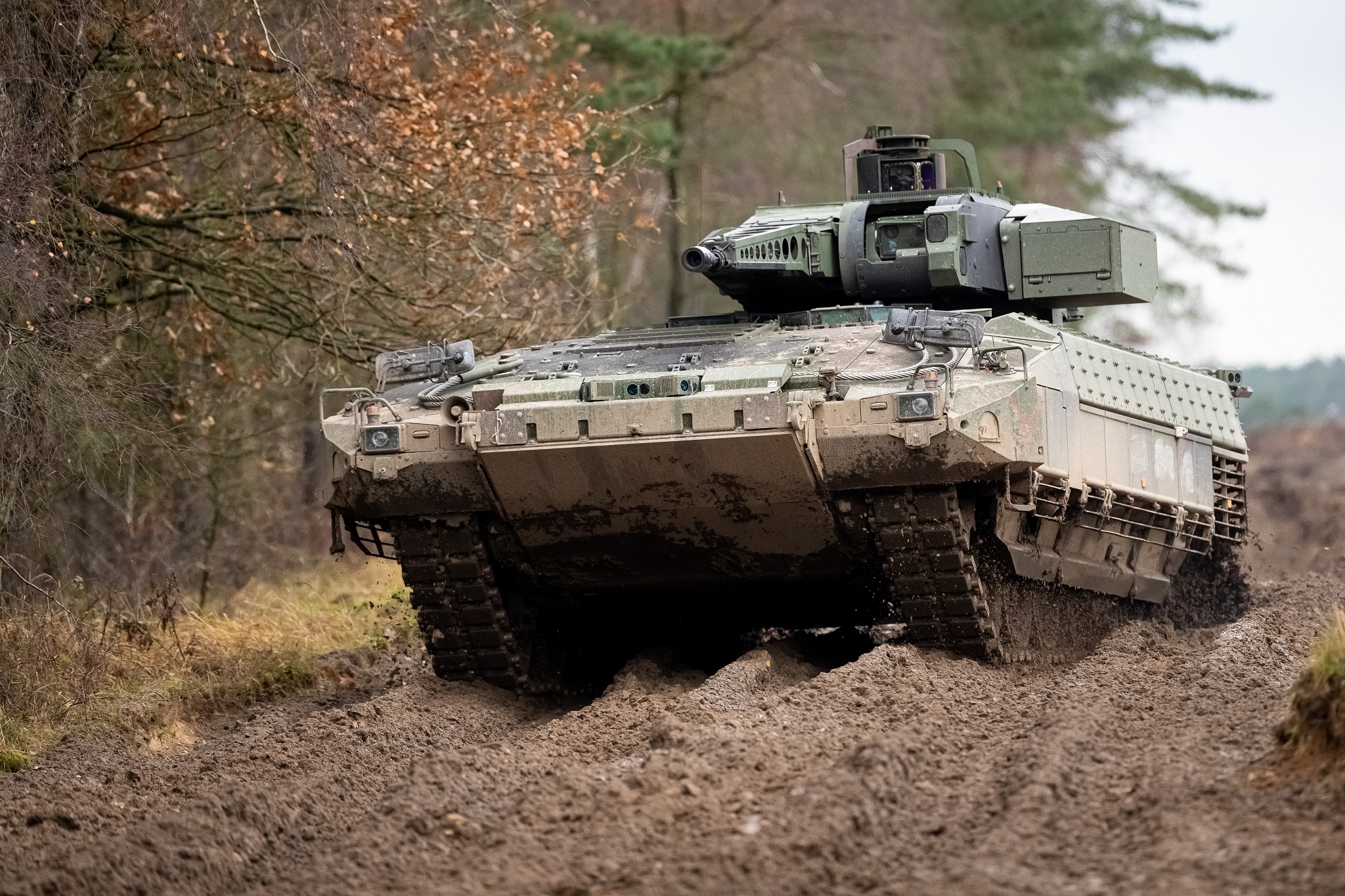 Harnas seksueel brug Billion-euro contract for Rheinmetall - Bundeswehr upgrading Puma infantry  fighting vehicle to new design status, Rheinmetall AG, Press release -  PresseBox