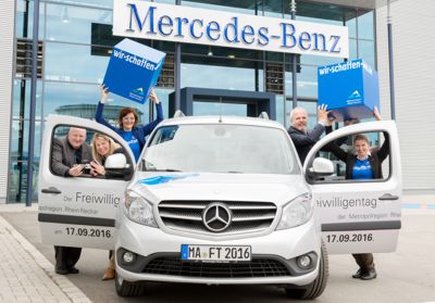 Rollender Botschafter Mercedes Benz Niederlassung Mannheim Heidelberg Landau Stellt Flotten Flitzer In Freiwilligentag Optik Metropolregion Rhein Neckar Gmbh Pressemitteilung Pressebox