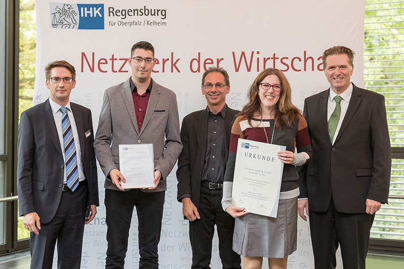 Ausbilder Und Azubis In Bestform Europoles Gmbh Co Kg Pressemitteilung Pressebox