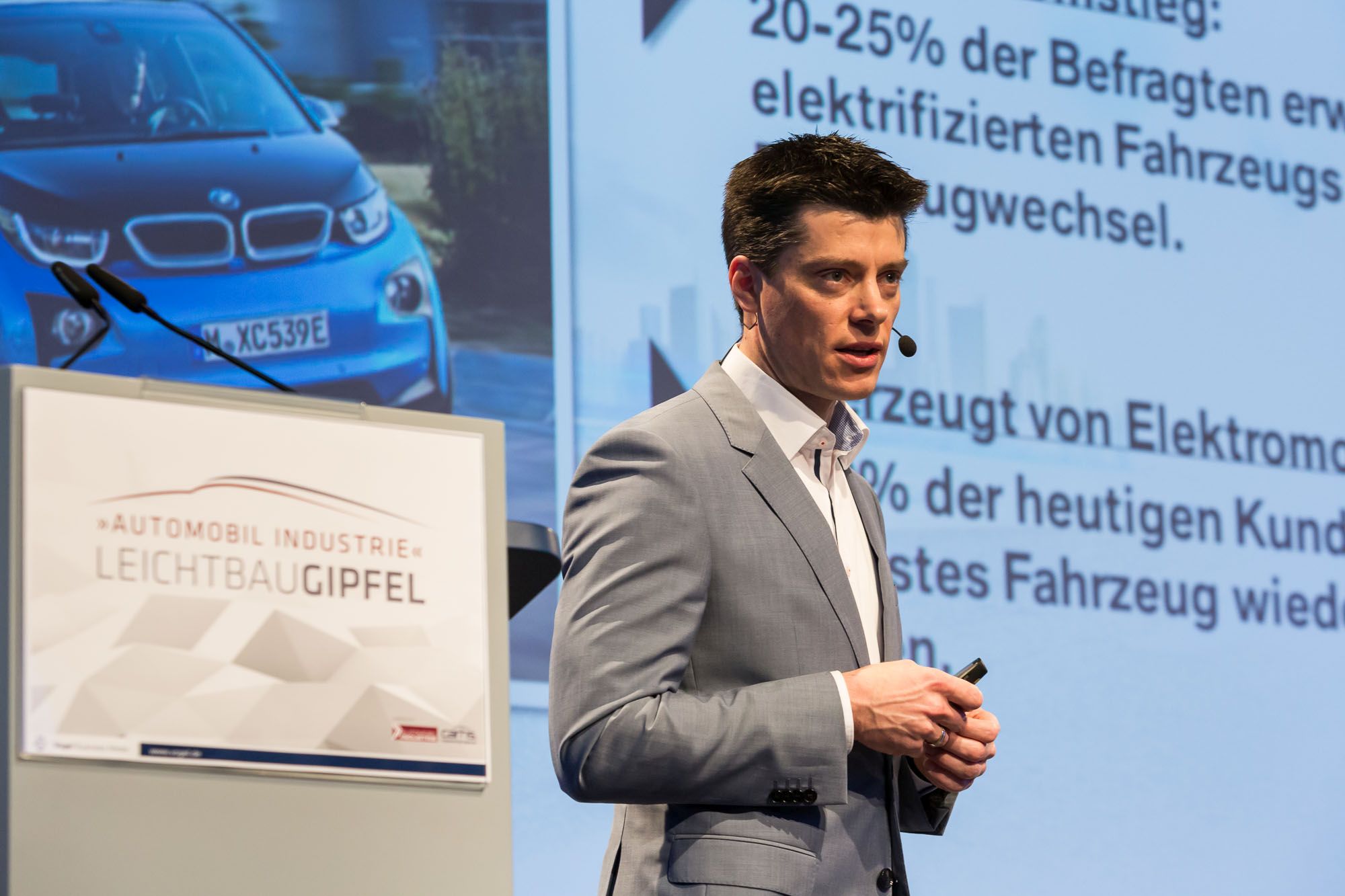Was Bringt Leichtbau Beim Elektrofahrzeug Vogel Communications Group Gmbh Co Kg Pressemitteilung Pressebox