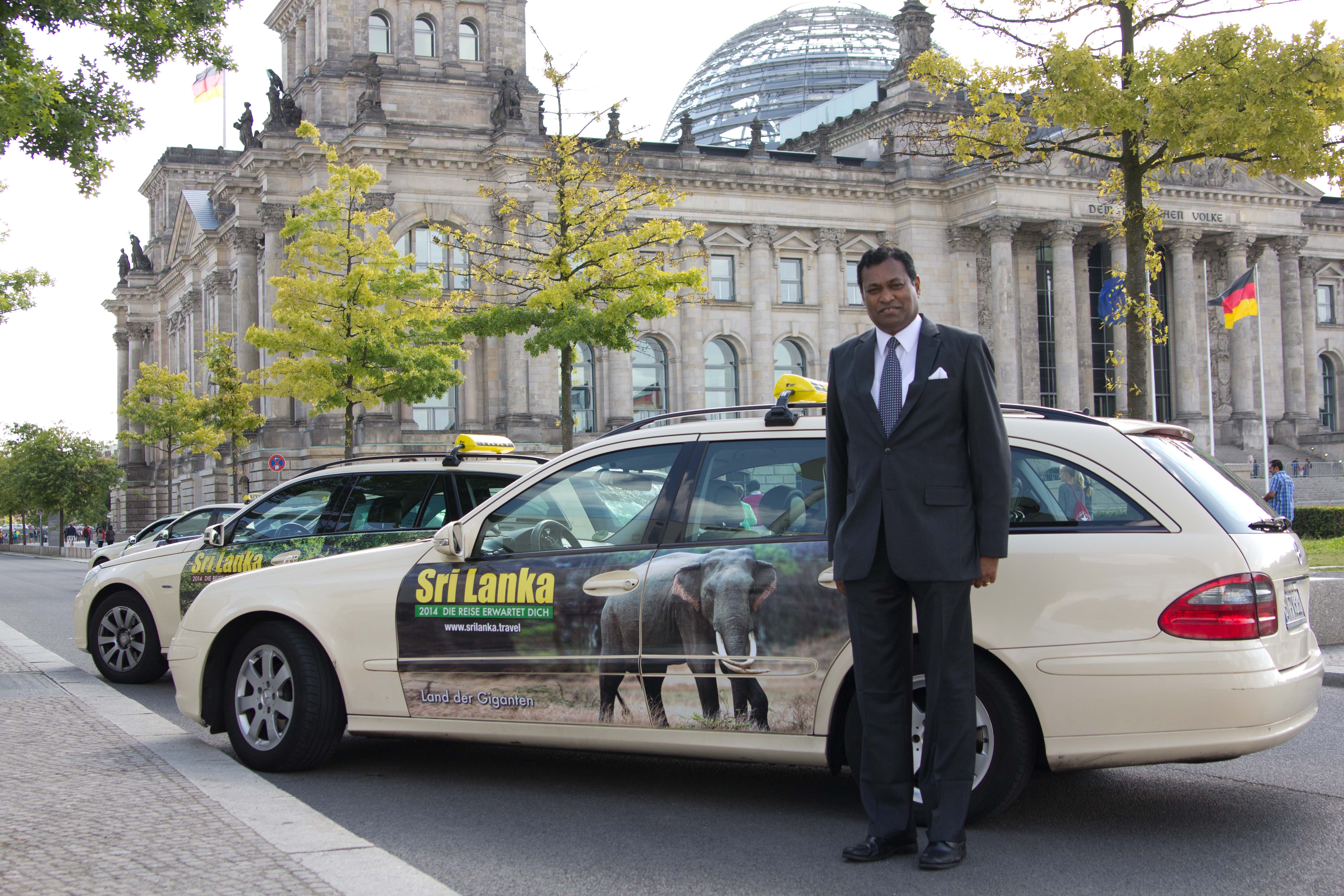 Такси на шри. Такси на Шри Ланке. Flex такси на Шри-Ланке. Taxi Creative ads.