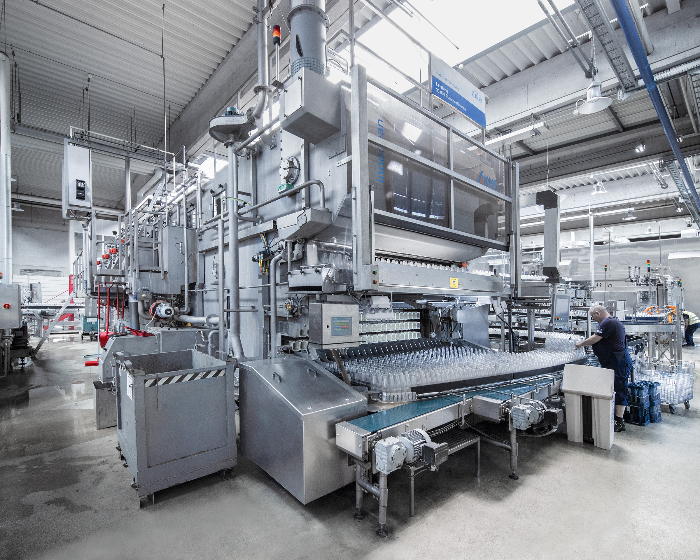 Conversion instead of new investment: KHS boosts efficiency and economy in bottle  washing, KHS GmbH, Story - PresseBox