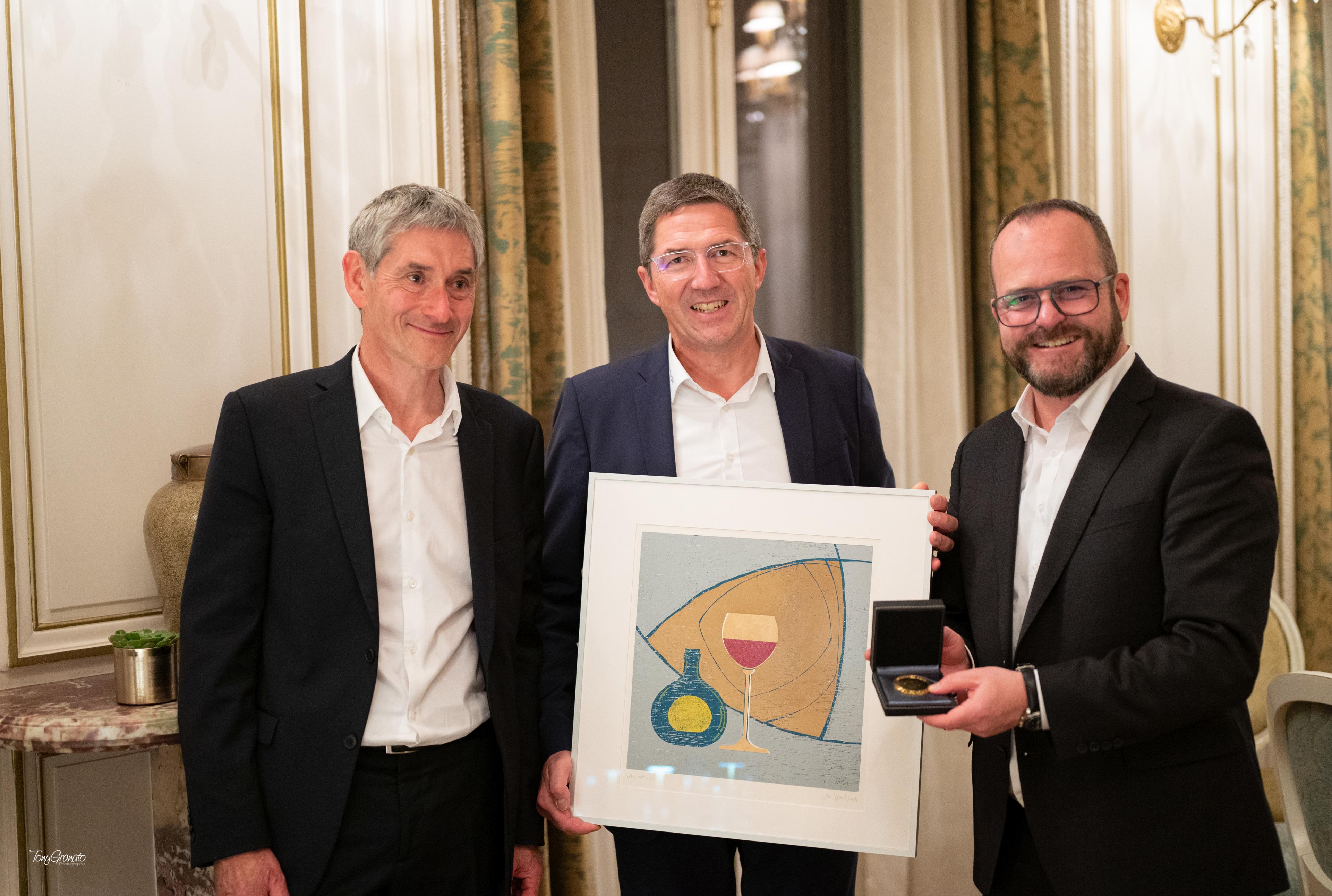 Lauda Rigging Company Lauda’s First Employee Abroad Honored with Award, LAUDA DR. R. WOBSER ...