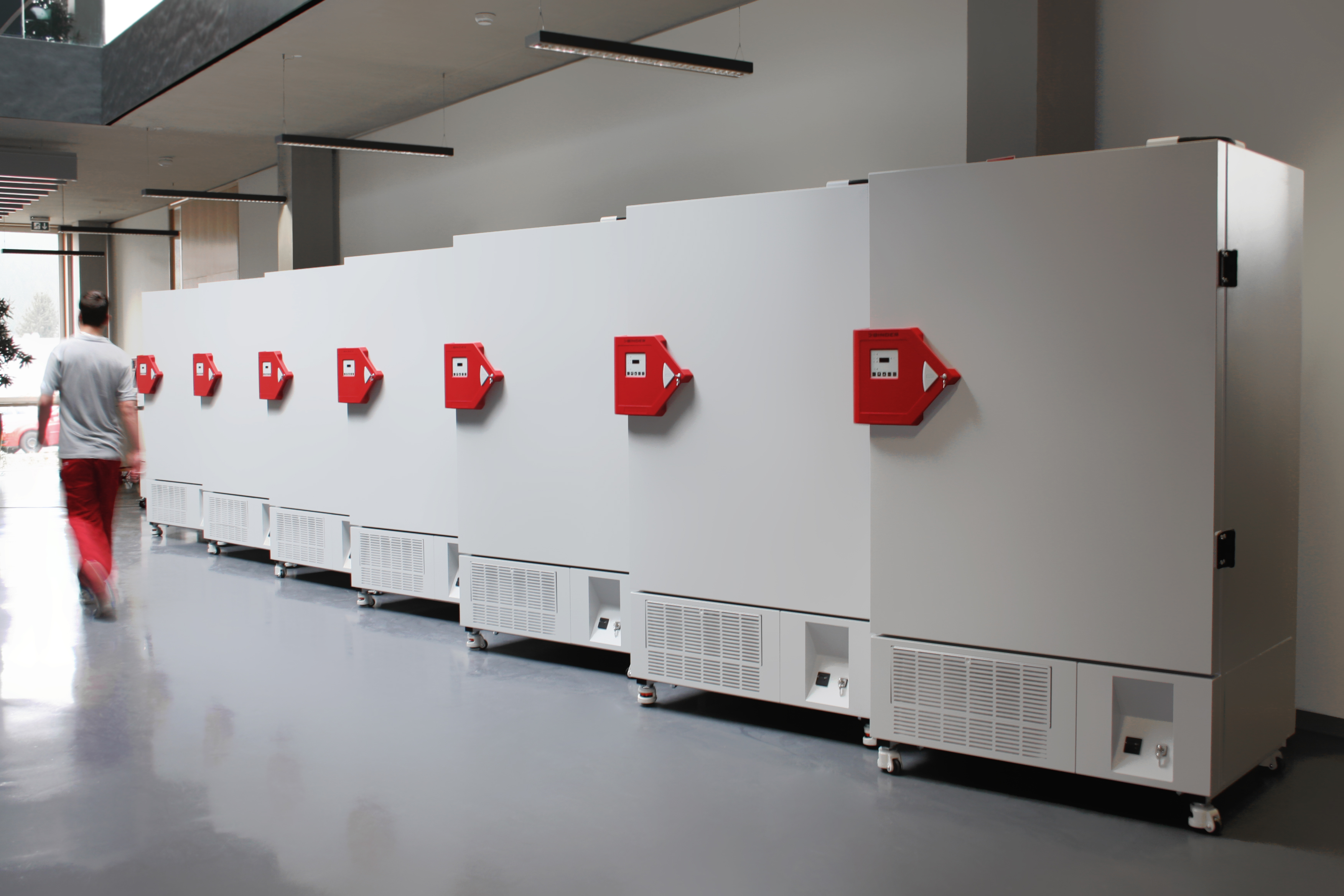 New BINDER UF V SECURE.GUARD(TM) with intelligent door mechanism, BINDER GmbH, Press release